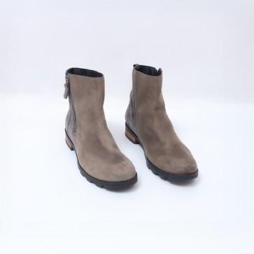 sewa-Sepatu-Sorel Emelie Zip Booties